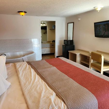 Fairbridge Inn Express London Ngoại thất bức ảnh