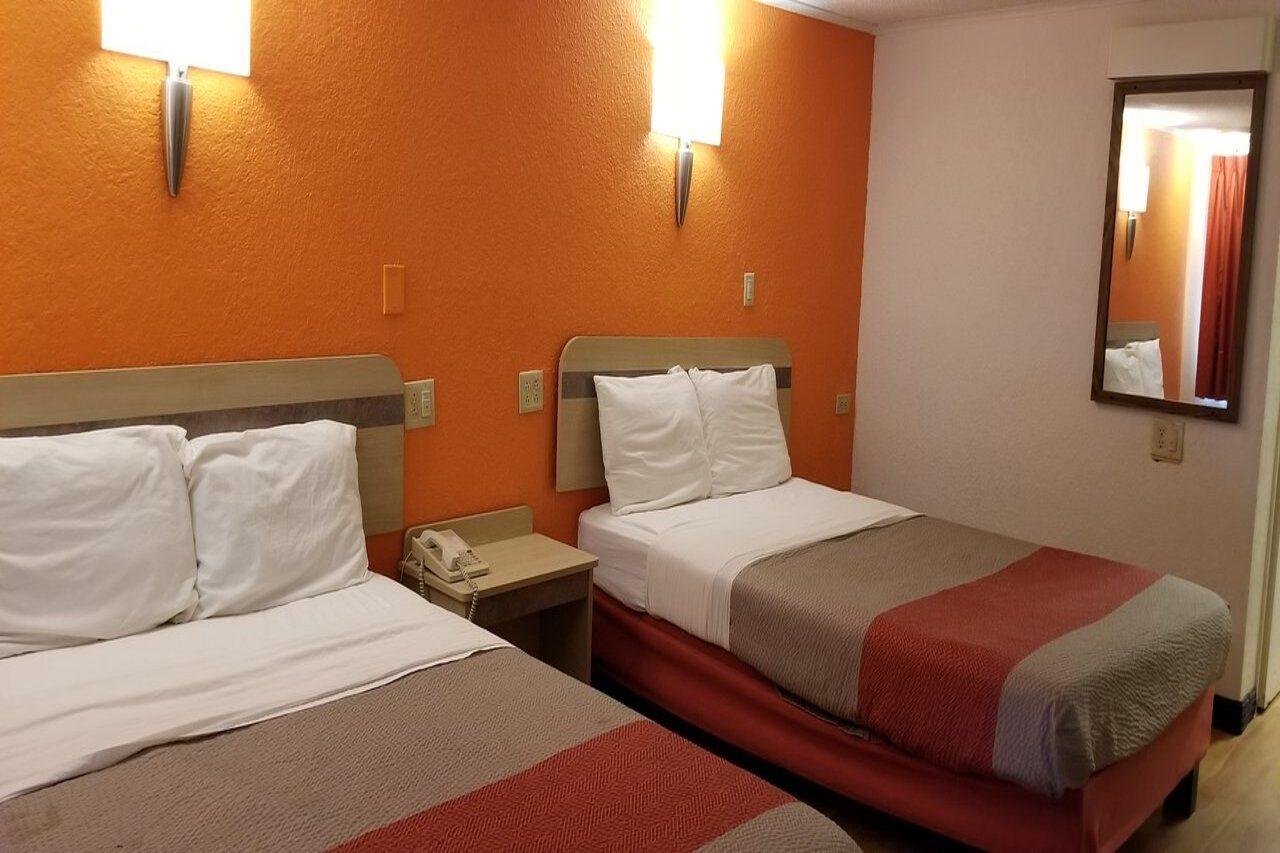 Fairbridge Inn Express London Ngoại thất bức ảnh