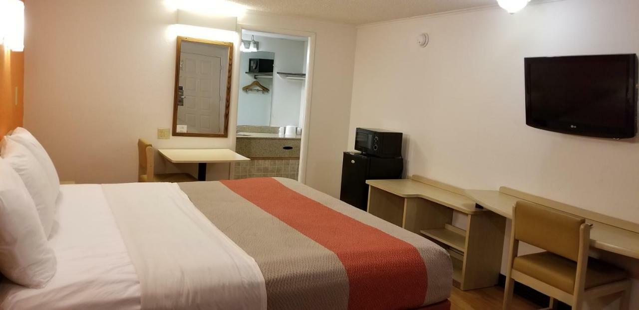 Fairbridge Inn Express London Ngoại thất bức ảnh