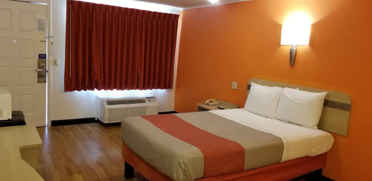 Fairbridge Inn Express London Ngoại thất bức ảnh