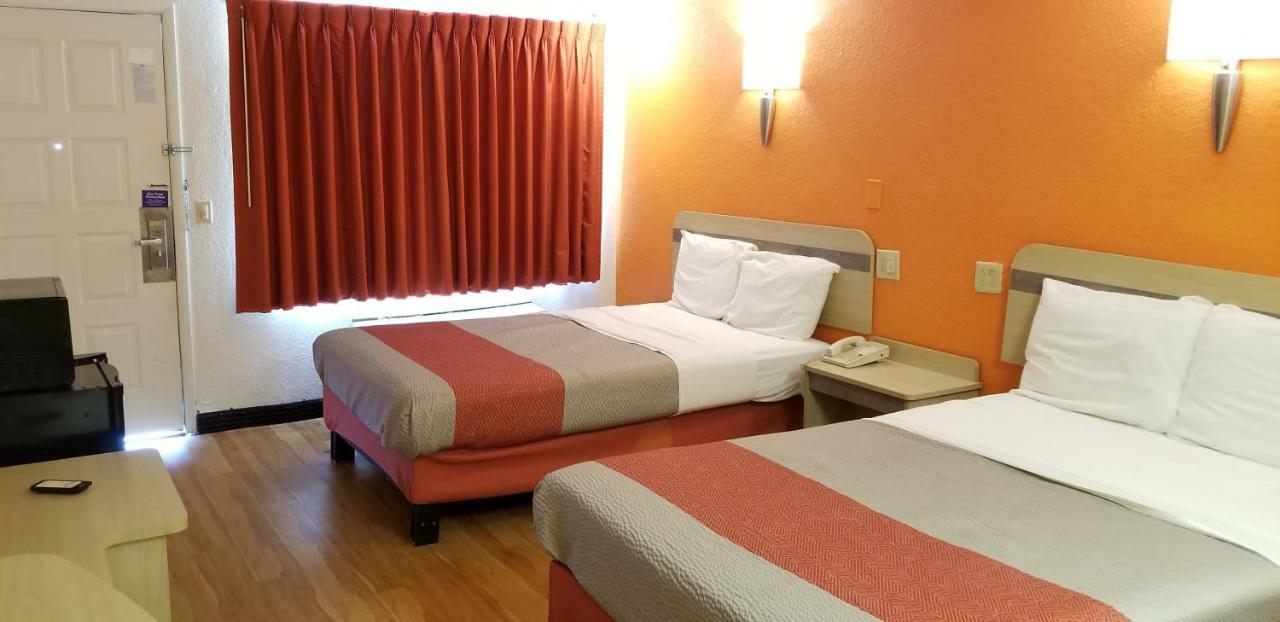 Fairbridge Inn Express London Ngoại thất bức ảnh